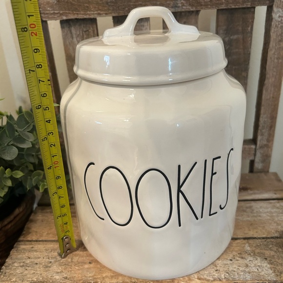 Rae Dunn Dimply Cookie Jar 2017/2018 - Picture 3 of 6